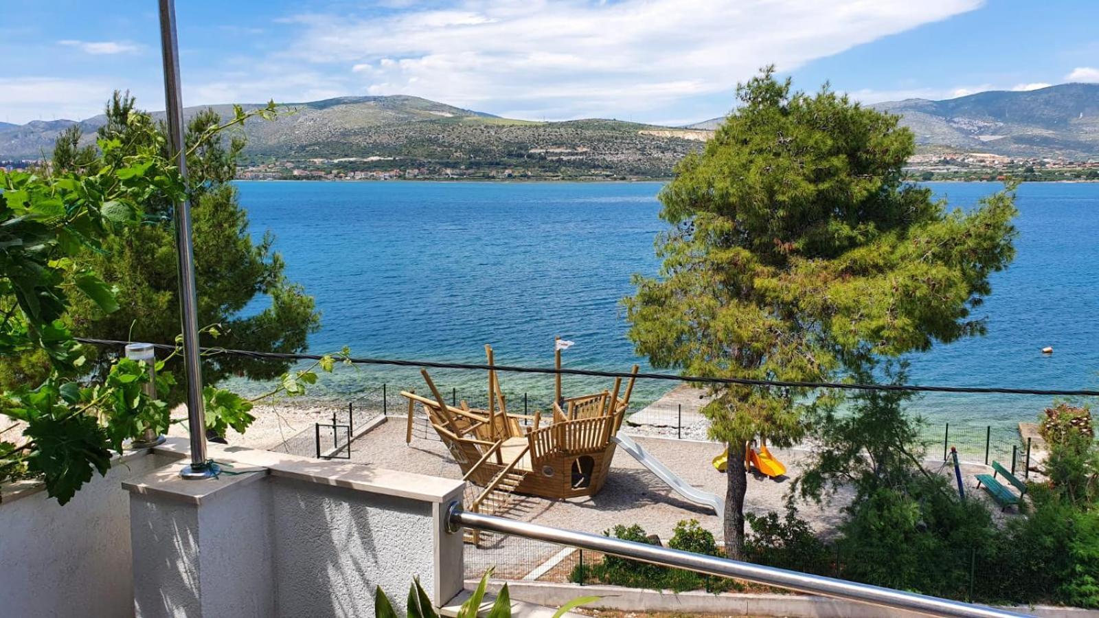Apartment Nikica Trogir Exterior photo
