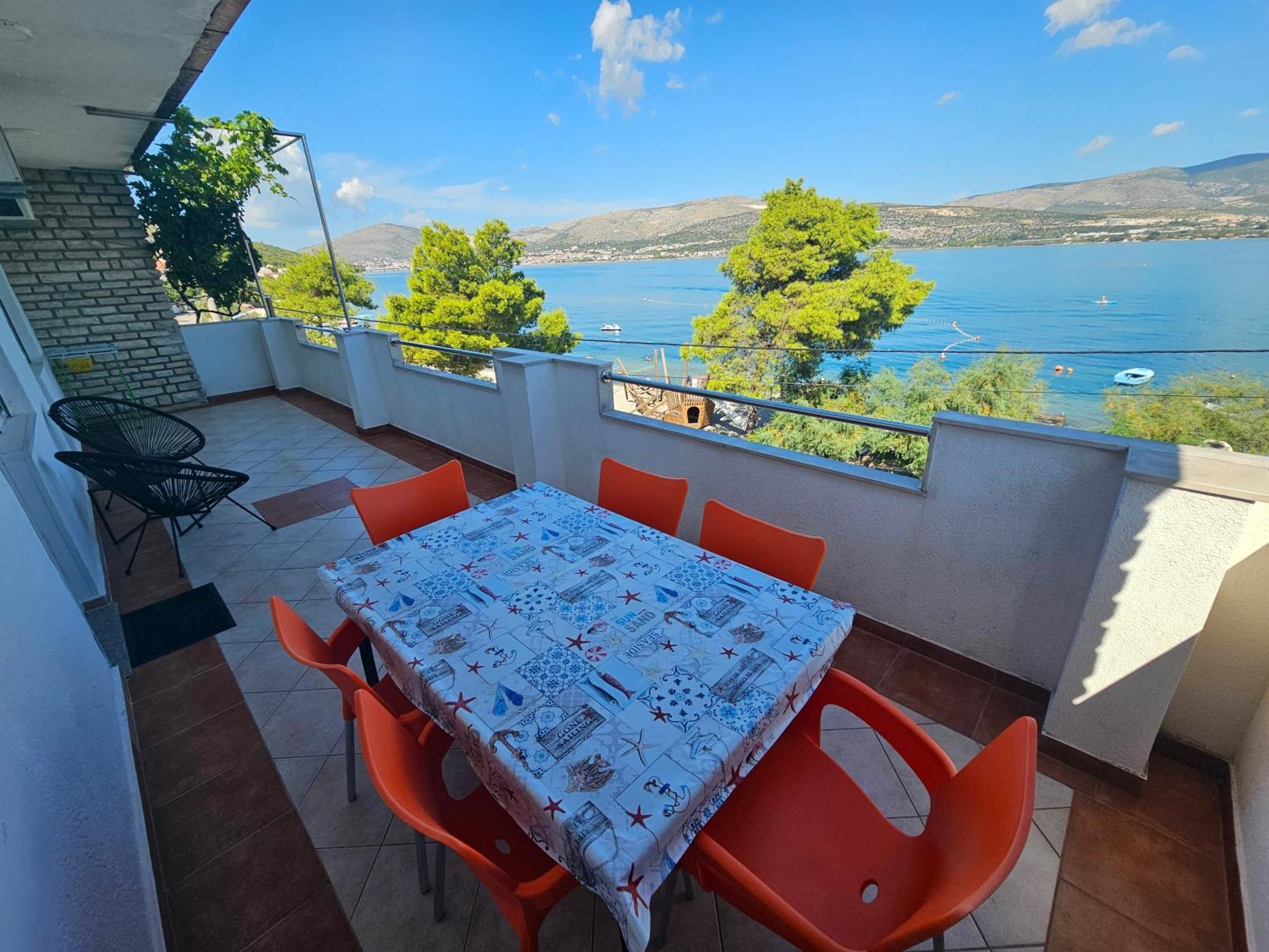 Apartment Nikica Trogir Exterior photo